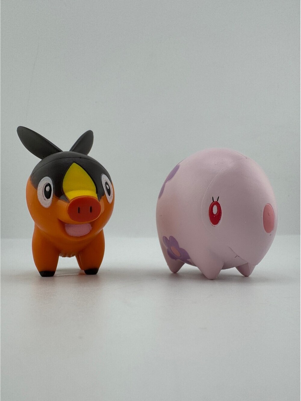 2011 Pokemon JAKKS Munna Tepig Figure Lot Black White